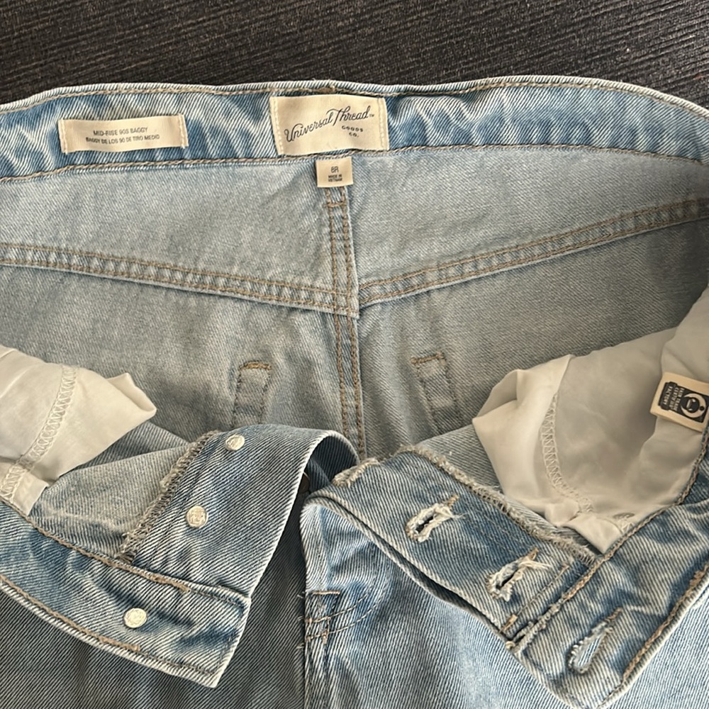 Universal Thread Mid Rise 90s Boyfriend Jeans Size 8 - Picture 8 of 12